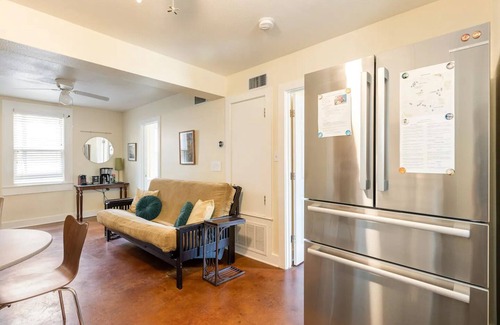 Clarksville House | Elegant Oceanview Escape: Guest Rated 9.8 with Spa & Pool