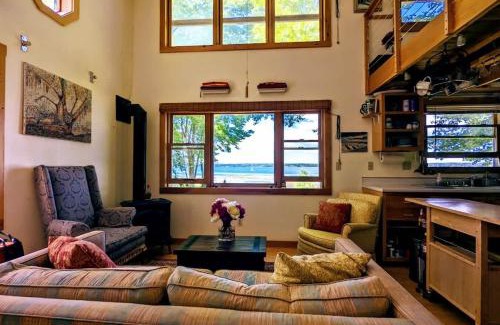 Trenton House | Cozy Trenton Beach House with Family-Friendly Amenities