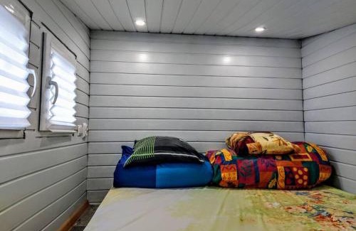 Sector 3 Apartment | Cozy Tiny White Home with Self Check-In, Pet Friendly