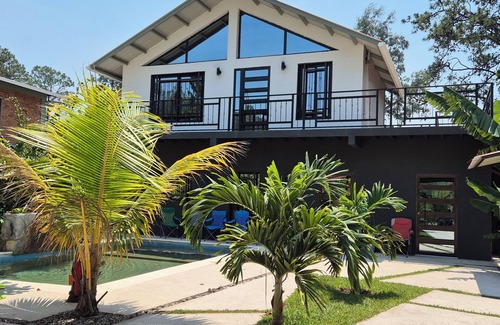 Francisco Morazan Villa | Explore Tinyhouses Amid Tropical Gardens Near the Mountains