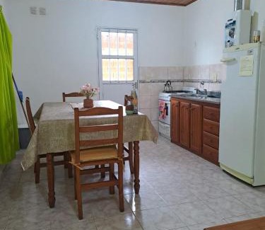 San Jose House | Discover Tio Carocito: Pet-Friendly Retreat with Breakfast