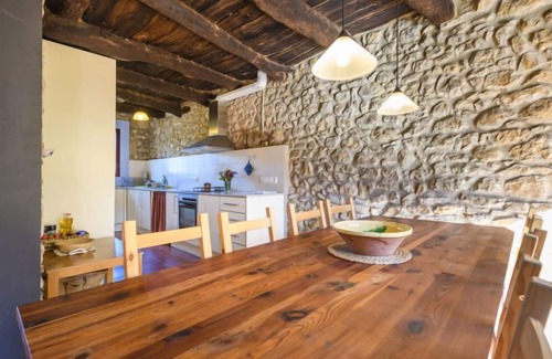 Godall House | Pet-Friendly Retreat at Tio Pepe de Maja by Interhome