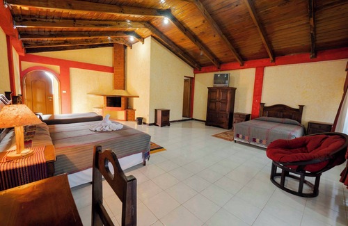 Santiago Atitlan Hotel | Discover Tiosh Abaj: Family-Friendly with Pool & Spa