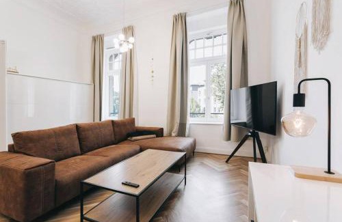 Innere Neustadt Apartment | Central Apartment for 6: Pet-Friendly & Highly Rated Stay