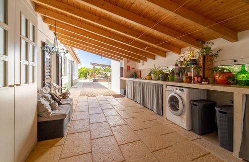 Abris House | Exclusive Private Vacation Home with Ocean View Amenities
