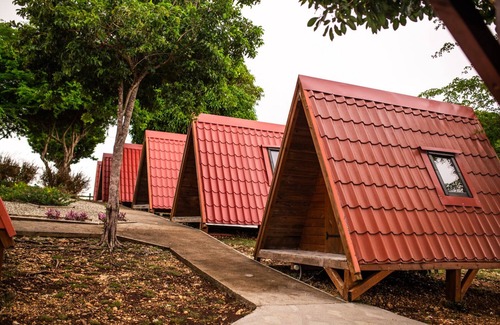 Saint-Louis Cabin | Discover Tipi Gomyé Wouj 6: Family-Friendly with Pool