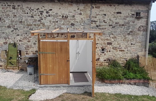 Pisseloup House | Family-Friendly Tipi Indien Experience in Haute Marne