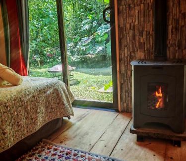 Poas Volcano National Park Cabin | Cozy Tipi Maleku: Pet-Friendly Retreat in Nature's Embrace