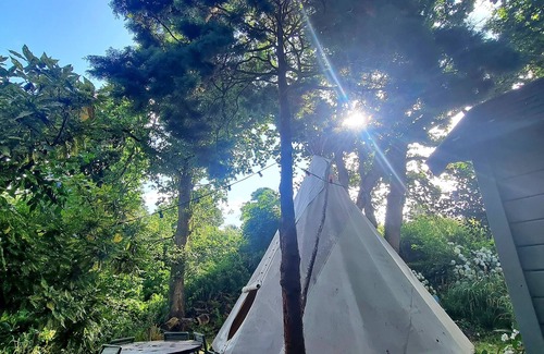 Saint-Quay-Perros Cottage | Tipi Nature - Pink Granite Coast