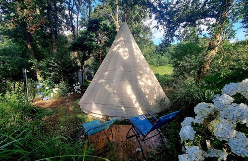 Saint-Quay-Perros Cottage | Tipi Nature - Pink Granite Coast