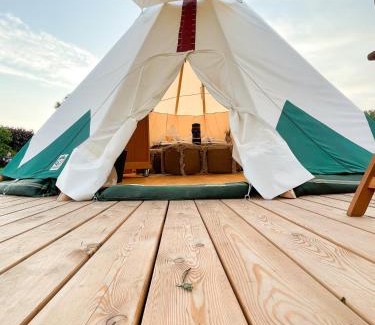 Belau Apartment | Pet-Friendly Tipi Sioux: Guest Rated 9/10 for Family Fun
