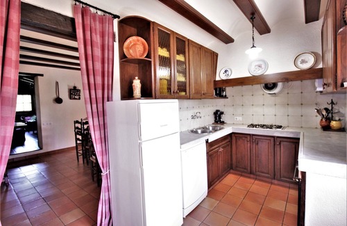 Perafita Cottage | Tipical stone country house with pool and garden.