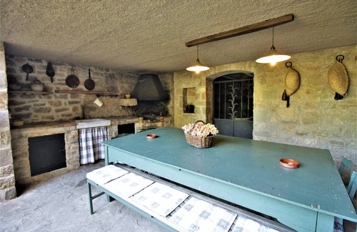Perafita Cottage | Tipical stone country house with pool and garden.