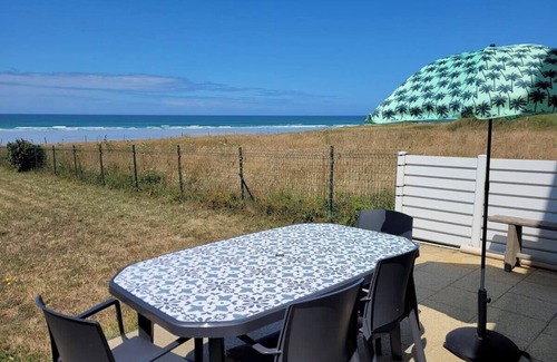 Plovan Apartment | Tipoz'immo Ru Veïn: Ocean Views and Pet-Friendly Stay