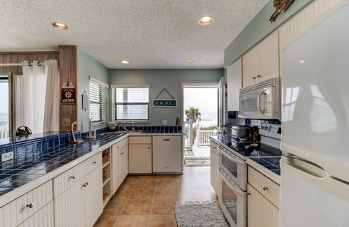 Palm Coast House | Oceanfront Retreat at Tipsy Turtle & Funky Pelican