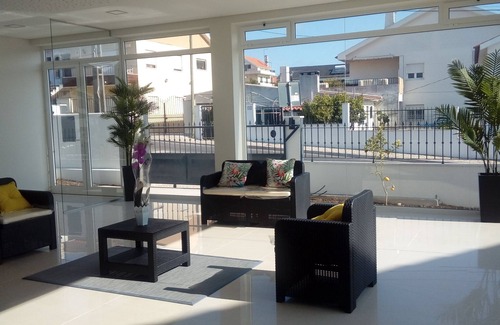 Sao Domingos de Rana House | Experience Comfort at Tires Guest House with Ocean Views
