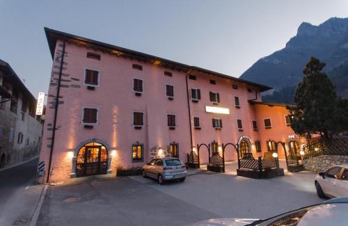 Ballino Apartment | Escape to Tirol in Balin - La Stua with Oceanfront Views