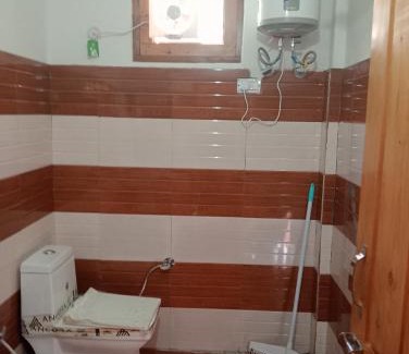 Banjar House | Budget-Friendly Tirthan Rahi Homestay - Rated 10/10