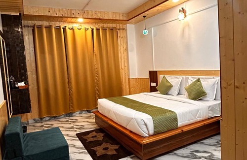 Banjar House | Tirthan Stone Age inn