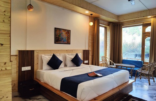 Banjar House | Tirthan Stone Age inn