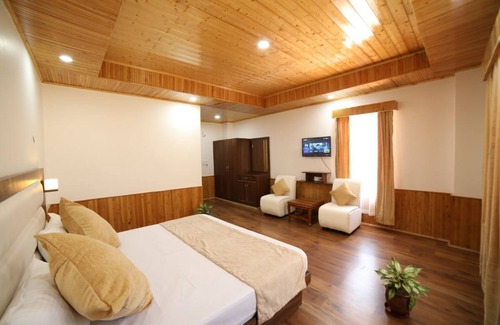 Mohal Hotel | Family-Friendly Tirthan Villa with Kitchen & Breakfast Included