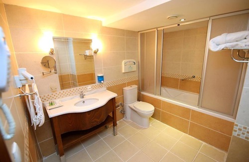 Darende Hotel | Top-Rated Tiryandafil Otel with Pool and Spa Amenities