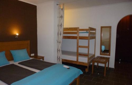 Tiszaderzs Bed & Breakfast | Idyllic Tisza Lodge B&B with Pool & Ocean View, Rated 9.8