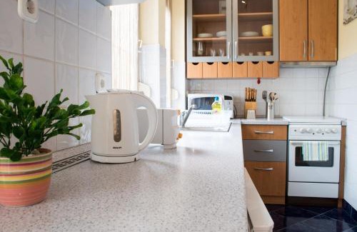 Gyula Apartment | Family-Friendly Stay at Titán Apartman - Rated 9/10