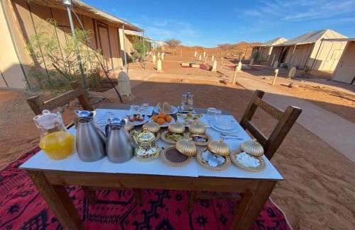 Khamlia Bed & Breakfast | Guest Rated 10/10 at Titanic Merzouga Camp Experience