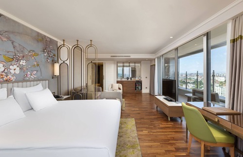 Bakırkoy Hotel | Elegant Titanic Port Bakirkoy: Rated 9/10 with Spa & Pool