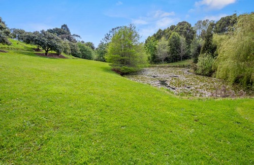Katikati House | Exceptional Stay at Titoki Cottage - 4-Star Rating