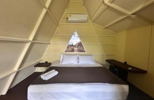 Apiay House | Discover Tiuma Park: Oceanfront Relaxation and Spa Retreat