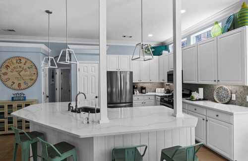 Sandestin Condo | Tivoli Beach Villa w/Golf Cart in Sandestin Resort