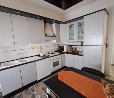 Canicatti Apartment | Pet-Friendly Retreat at Tiz Home - Family Friendly Getaway
