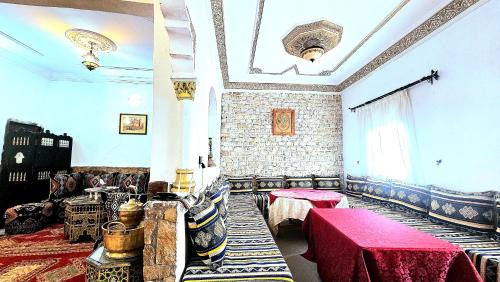 Telouet Bed & Breakfast | Cozy Tizi Maison d'Hôtes: Top-Rated Stay with Restaurant