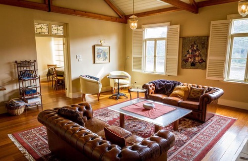 Ebenezer Bed & Breakfast | Elegant Tizzana Winery Bed and Breakfast with Gourmet Breakfast