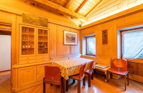 Alleghe Apartment | Discover Tizzi Home: Guest Rated 9.1 for Your Stay