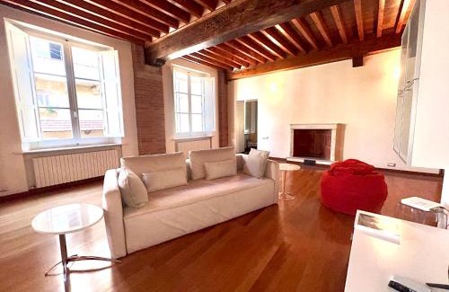 Lucca Historical Center Apartment | Family-Friendly Comfort at Tizzi's Home - 4-Star Stay