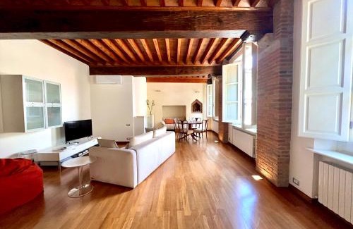 Lucca Historical Center Apartment | Family-Friendly Comfort at Tizzi's Home - 4-Star Stay