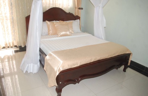 Kasese Hotel | Discover TJ Global Hotel Kasese with Complimentary Breakfast