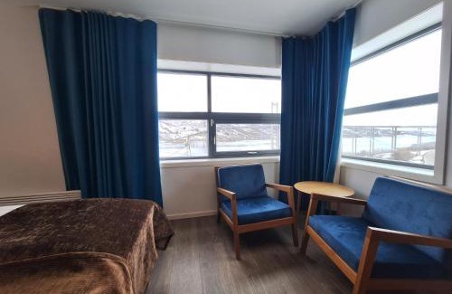 Evenskjer Hotel | Pet-Friendly Tjeldsundbrua Hotel with Oceanfront Dining