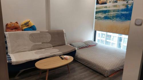 Tu Liem Apartment | Relaxing Getaway at TK Resortstay - Vinhomes Smart City