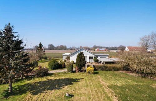 Dunkær House | Inviting Tklhus Aeroe: Oceanfront Retreat with Family Amenities