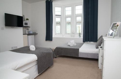 Copers Cope Apartment | Family-Friendly Stays at TLK Apartments & Hotel, Beckenham