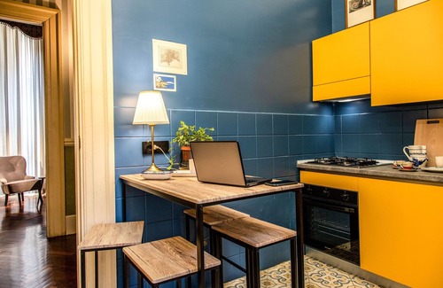 Naples City Centre Apartment | Top-Rated TLS Luxury Suite with Spa and Kitchen Amenities