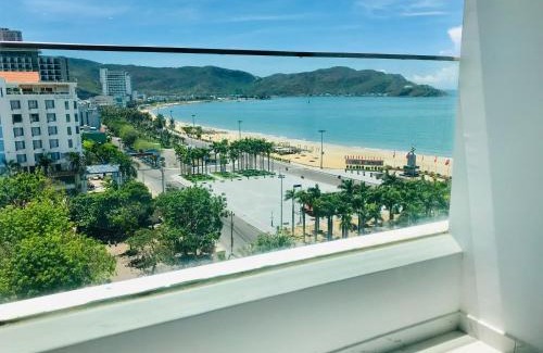 Quy Nhon Apartment | Relaxing TMS RUSTIC Beach: 4-Star Oceanfront Retreat