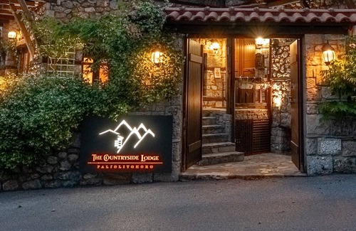 Dio-Olympos Apartment | Oceanfront Retreat at To Palio Litohoro - Guest Rated 9.8