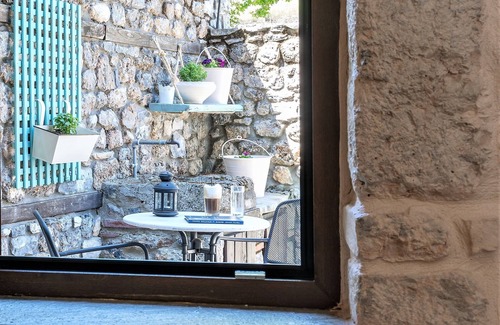 Dio-Olympos Apartment | Oceanfront Retreat at To Palio Litohoro - Guest Rated 9.8