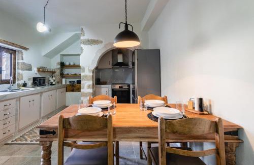Kournas House | Discover To Patriko: 4-Star Retreat with Family & Pet Perks