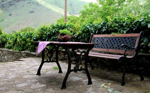 Agios Germanos House | Cozy To Petrino Guesthouse: Pet-Friendly & Family-Oriented